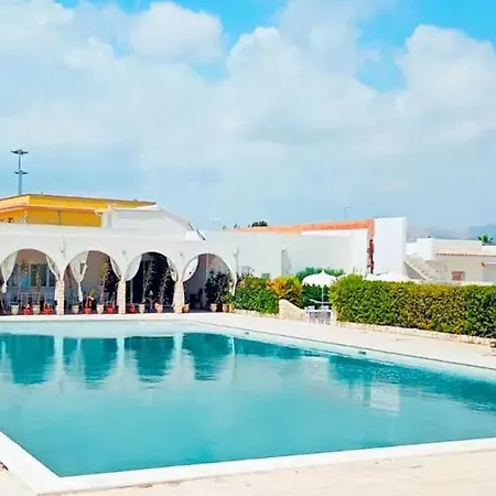 Armonia Noto Marina Relais 3* קלברנרדו